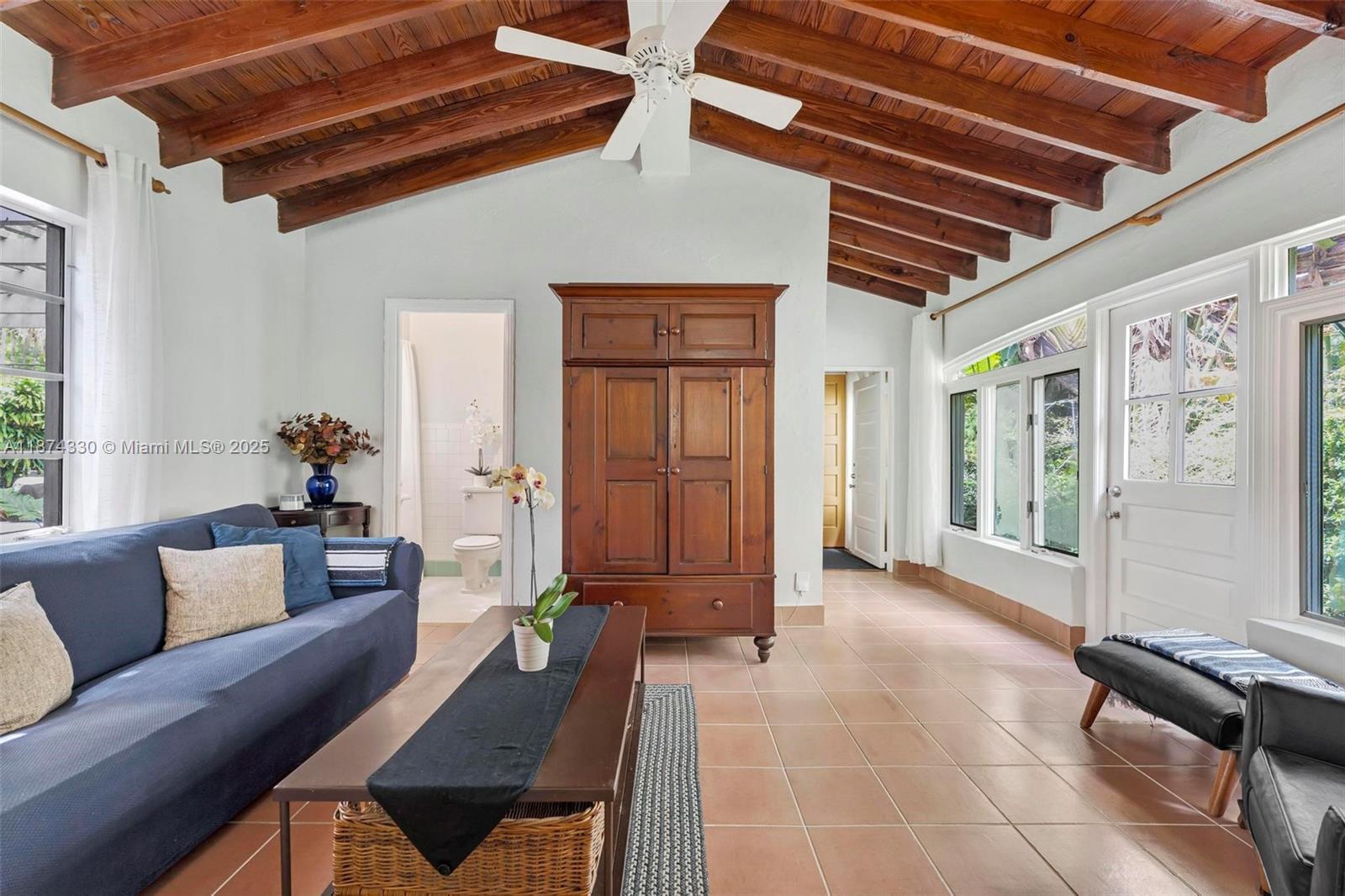 BAYSHORE PLAZA - Residential