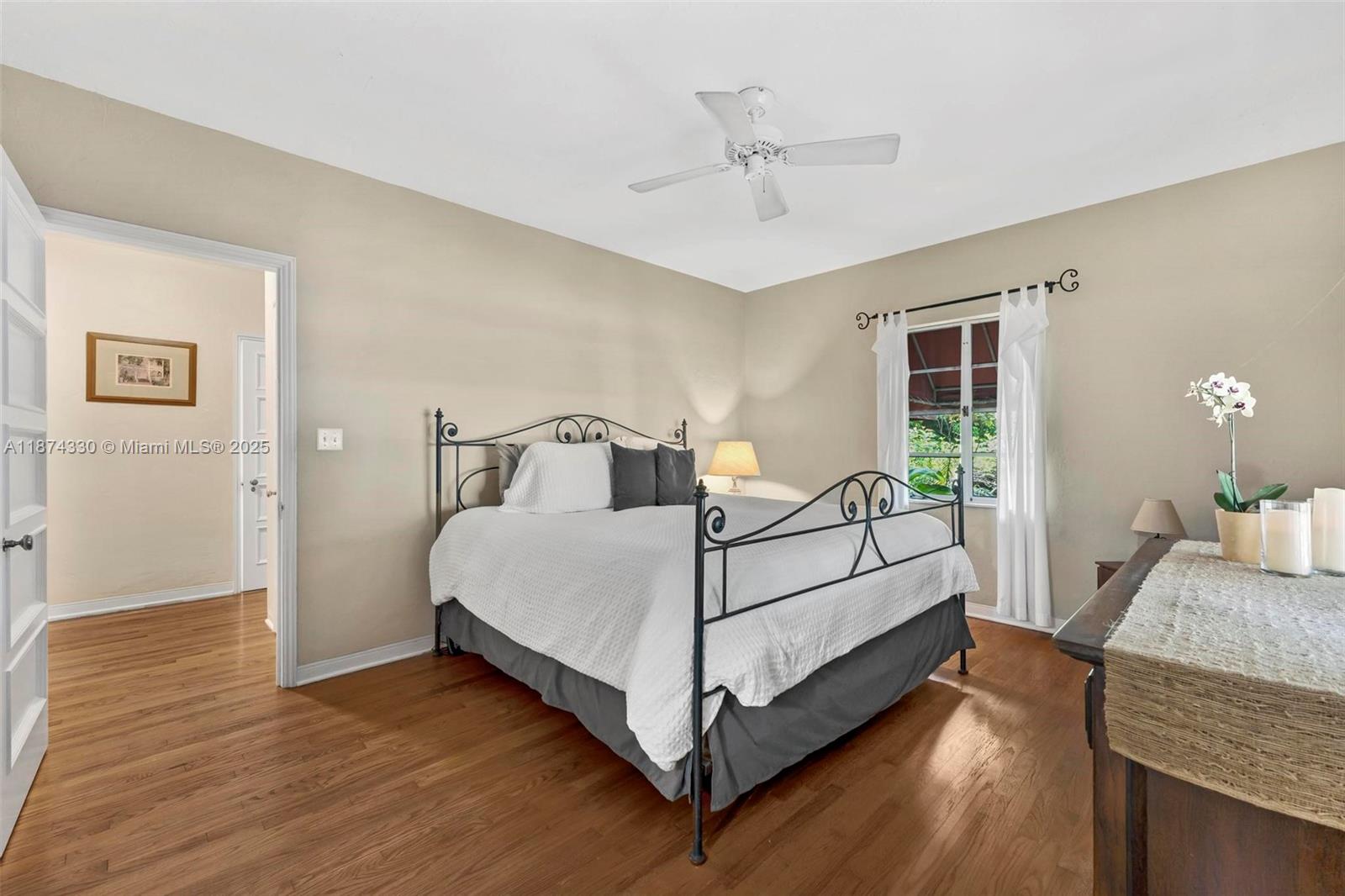 BAYSHORE PLAZA - Residential