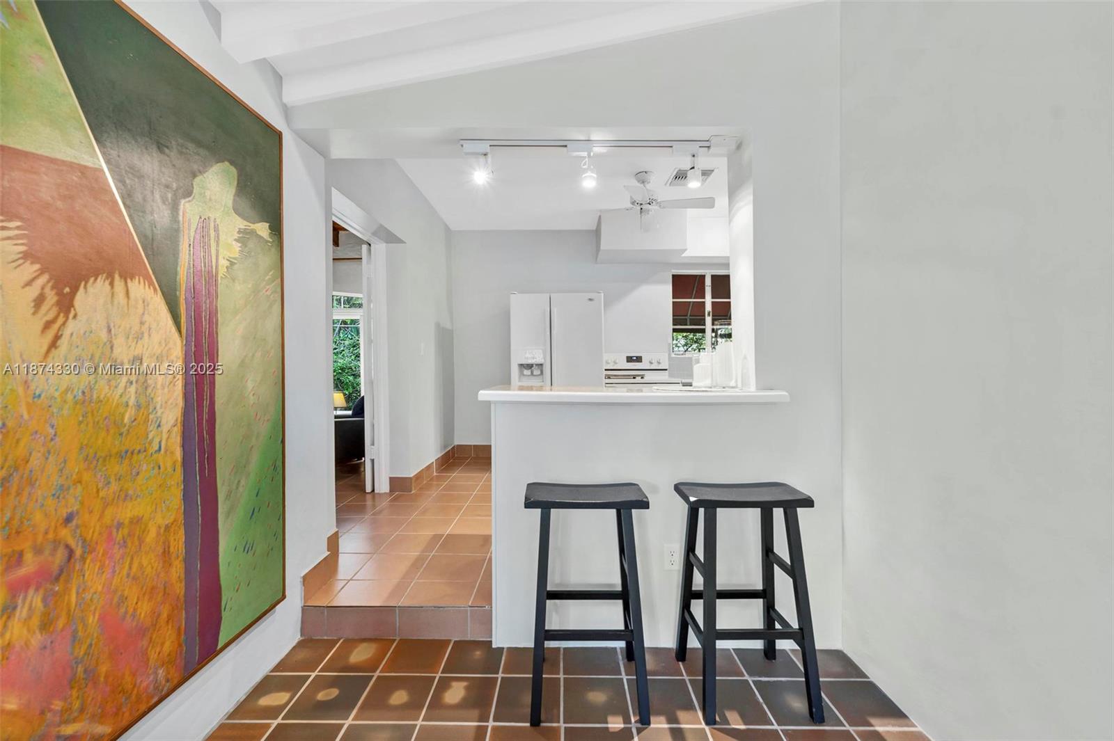 BAYSHORE PLAZA - Residential