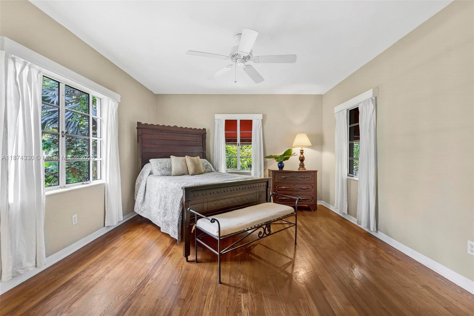 BAYSHORE PLAZA - Residential