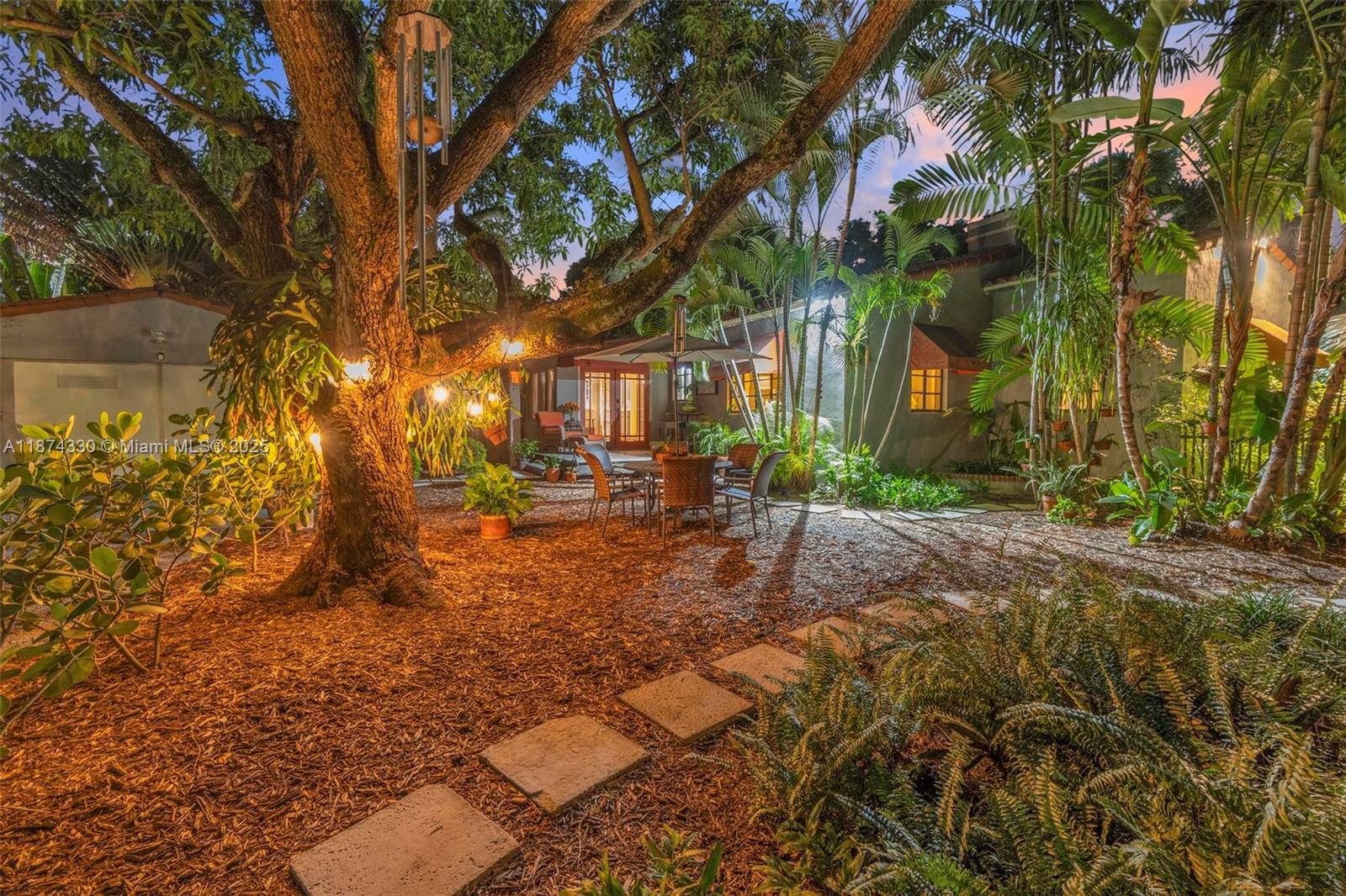 BAYSHORE PLAZA - Residential