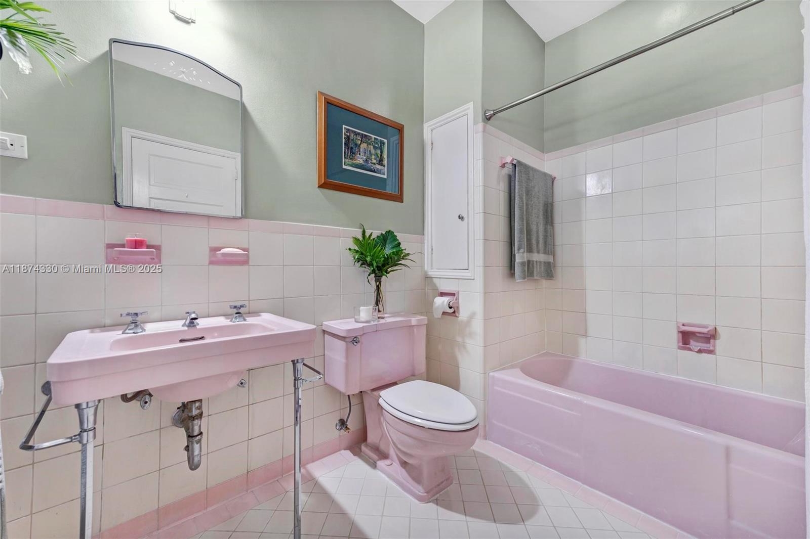 BAYSHORE PLAZA - Residential