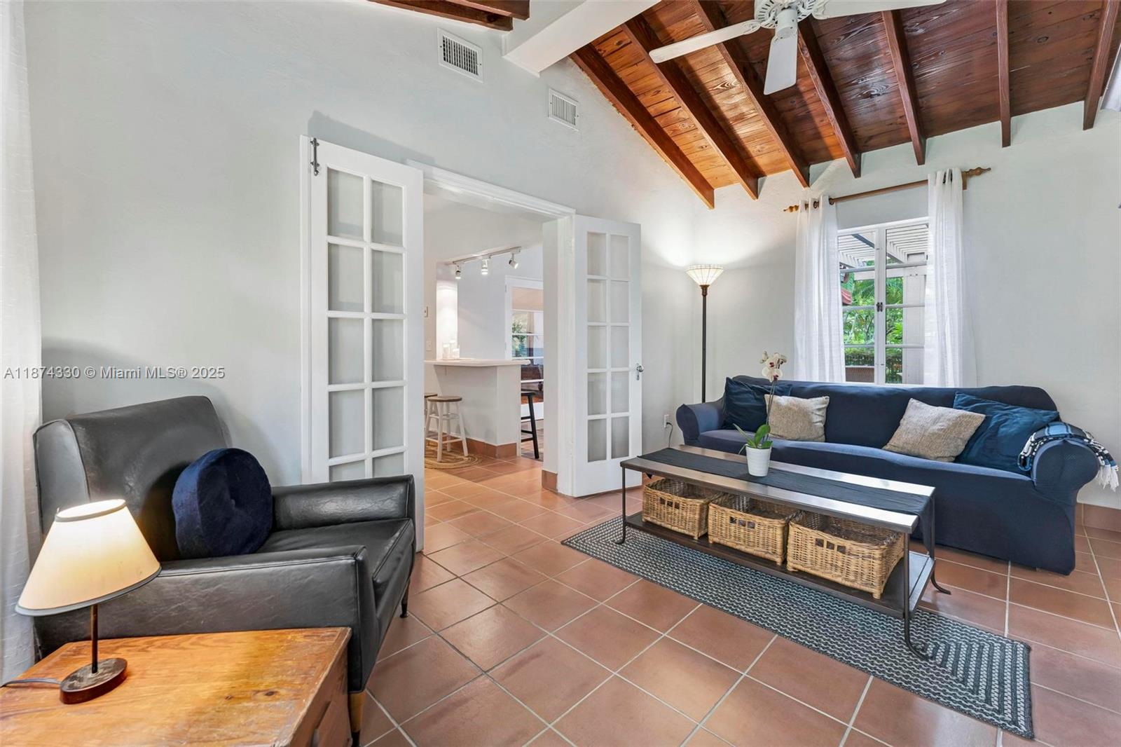 BAYSHORE PLAZA - Residential