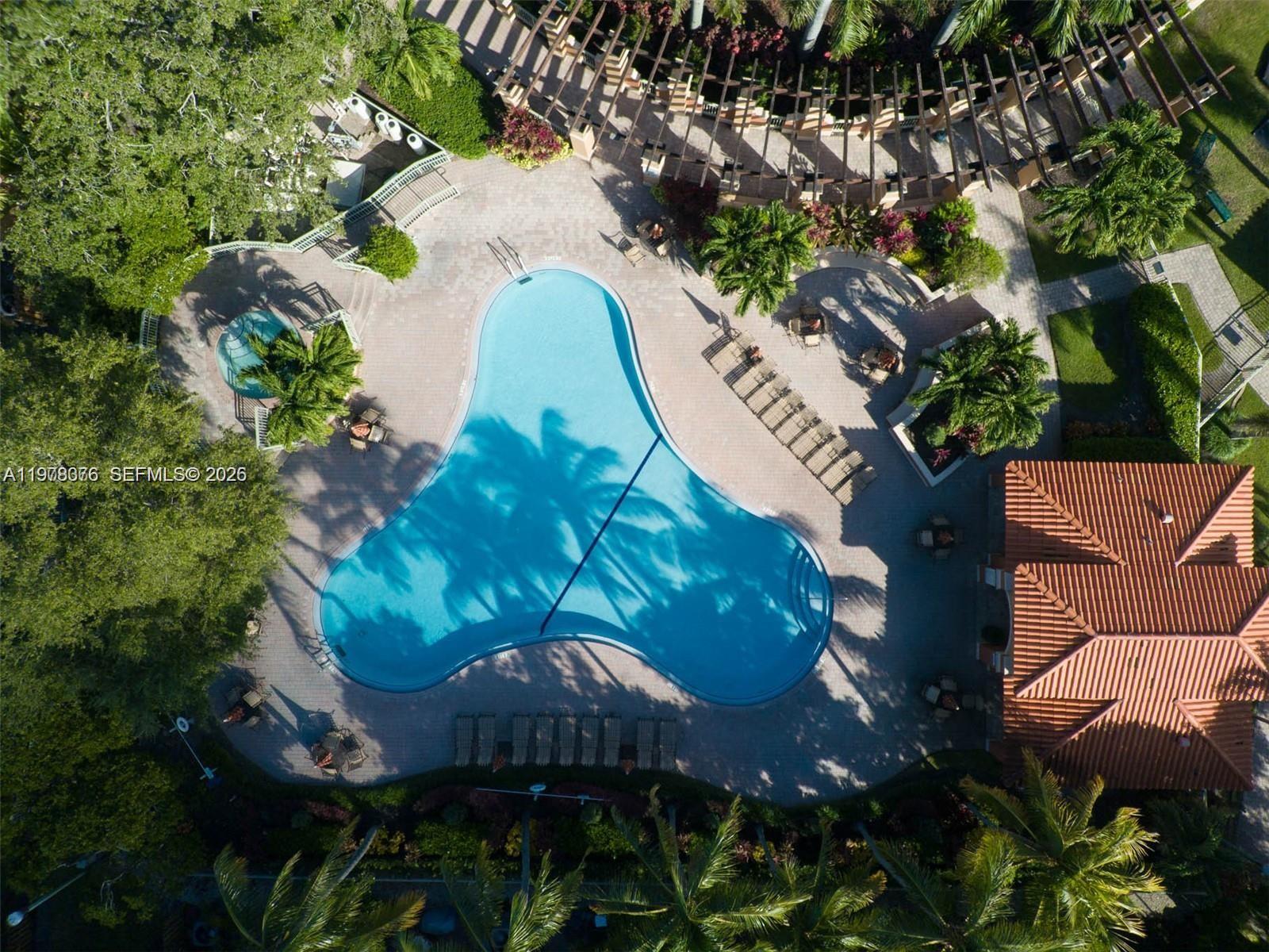 VILLAS AT HARBOR ISLES CO - Residential