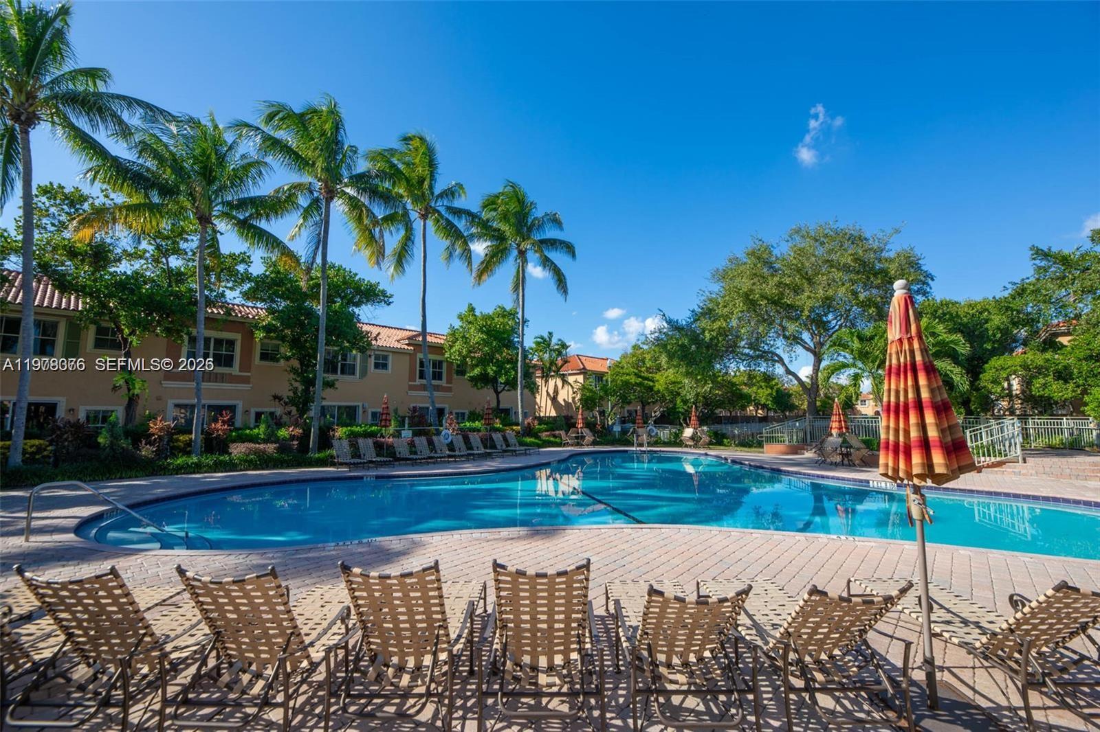 VILLAS AT HARBOR ISLES CO - Residential