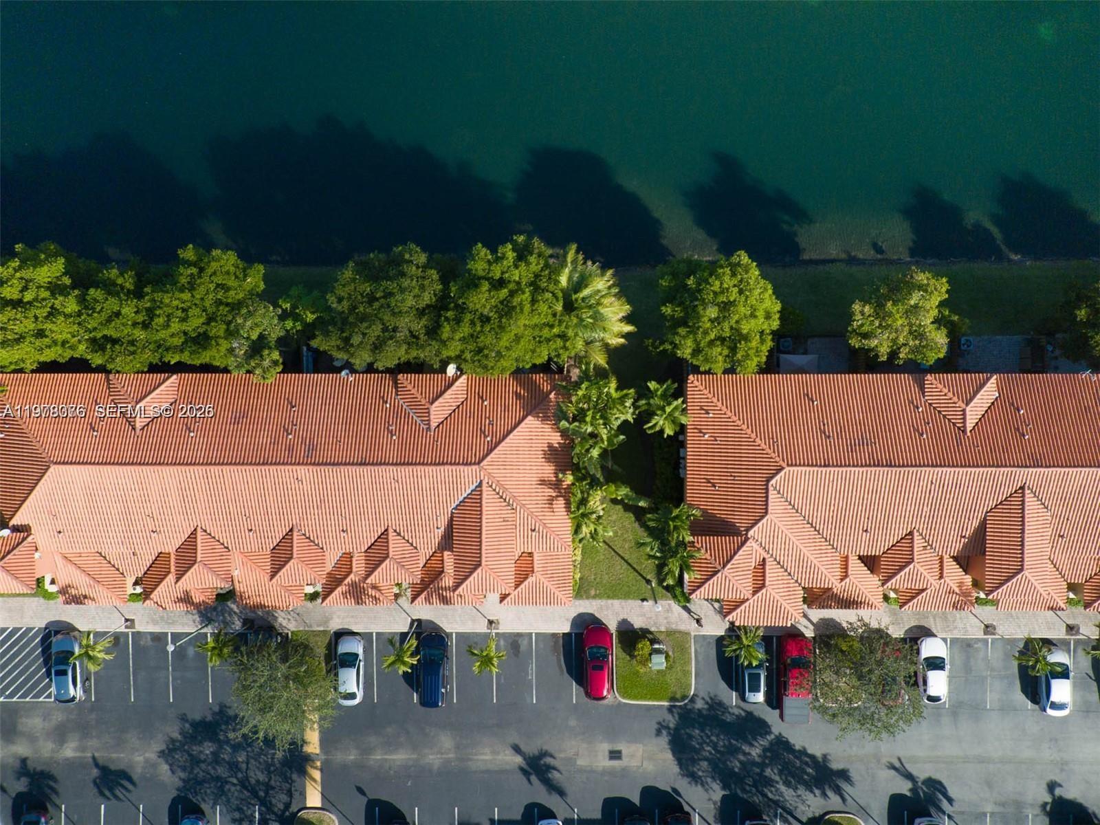 VILLAS AT HARBOR ISLES CO - Residential