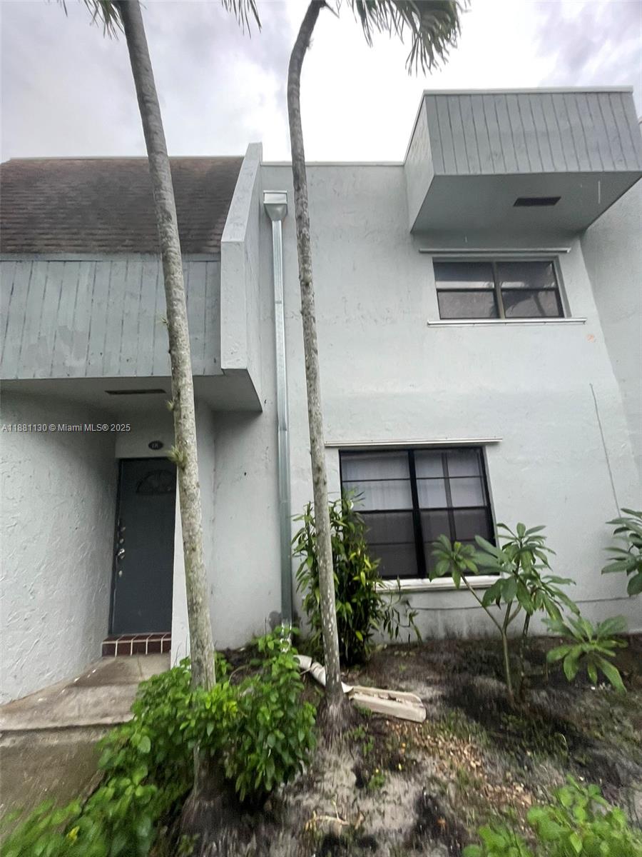 UNIVERSITY VILLAGE EAST I - Residential Lease