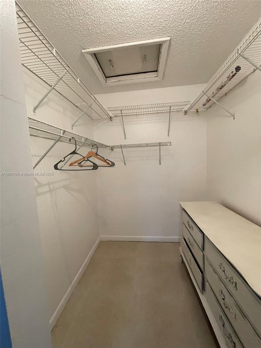 UNIVERSITY VILLAGE EAST I - Residential Lease