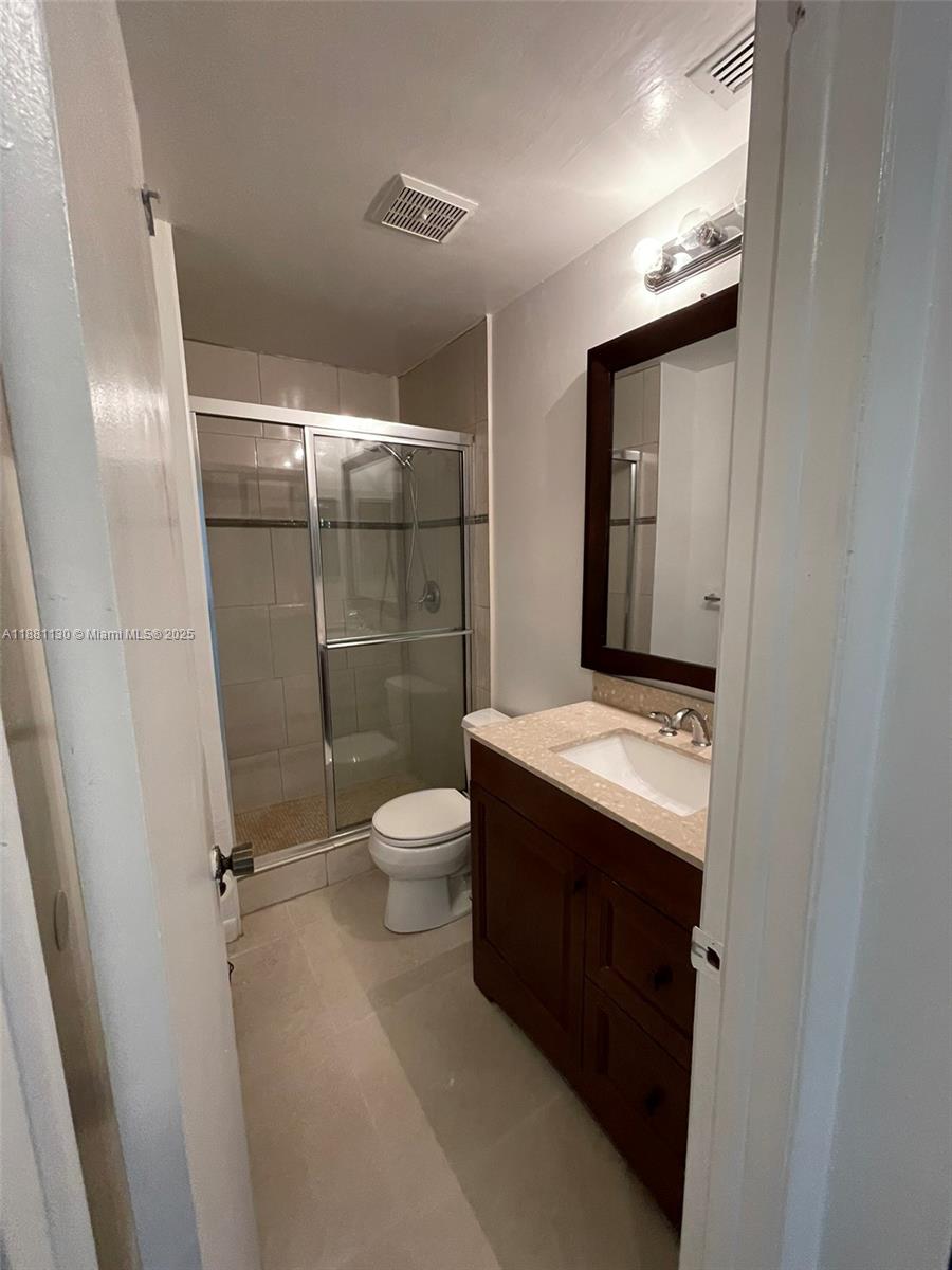 UNIVERSITY VILLAGE EAST I - Residential Lease