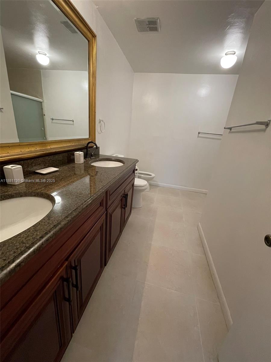 UNIVERSITY VILLAGE EAST I - Residential Lease