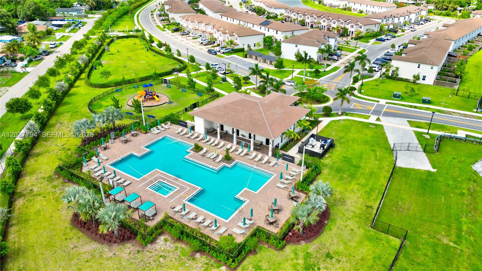 GOLF PARK SEC 1 - Residential