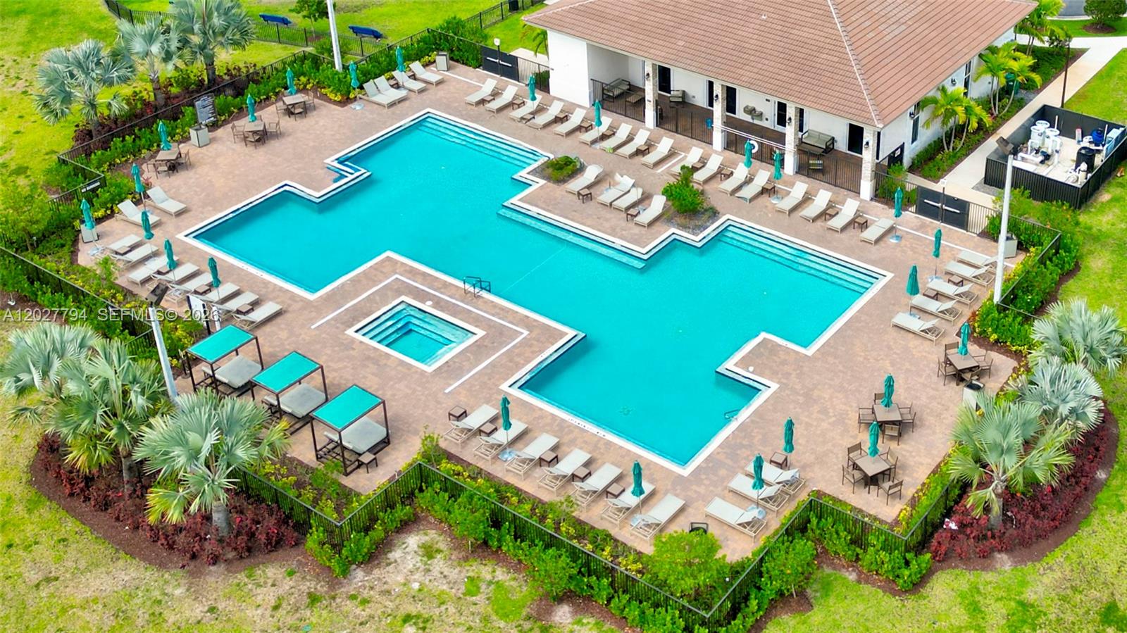 GOLF PARK SEC 1 - Residential
