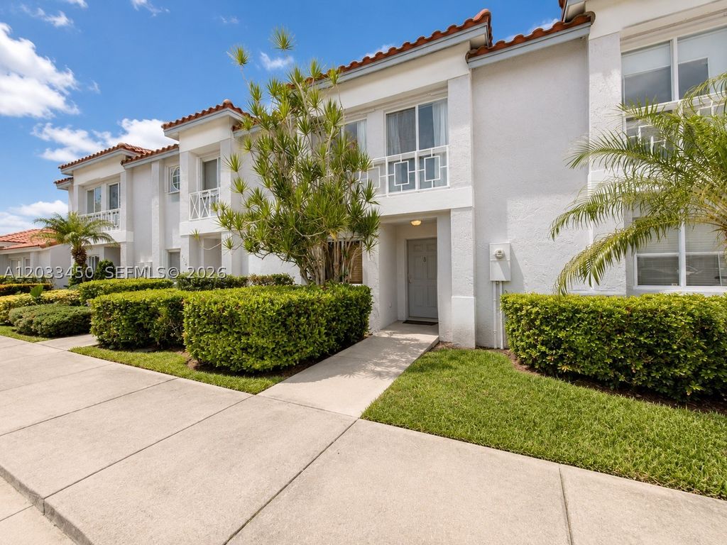Photo of 532 NW 208th Ter, Pembroke Pines, FL 33029 (MLS # A12033450)