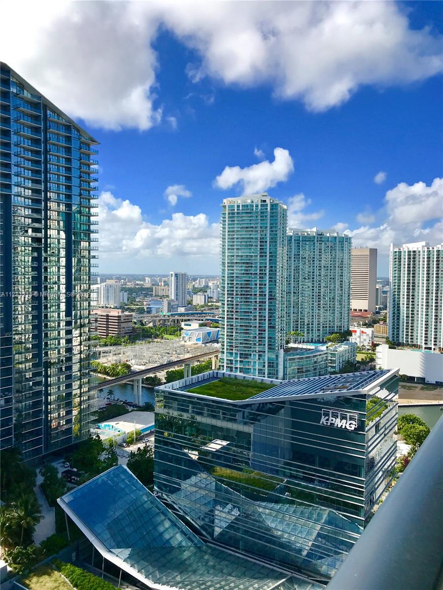 801 SMA RESIDENCES CONDO - Residential Lease