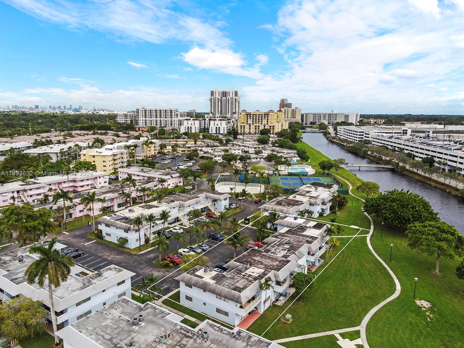 VILLAGE AT DADELAND CONDO - Residential
