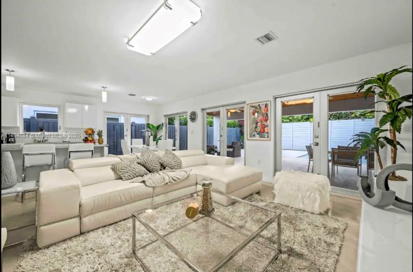 FROW HOMESTEAD - Residential Lease