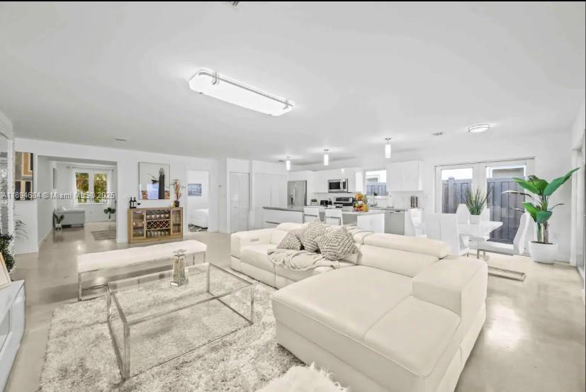 FROW HOMESTEAD - Residential Lease
