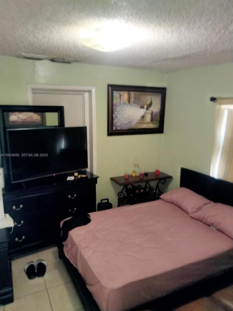 BRADLEY MANOR 3RD ADDN - Residential