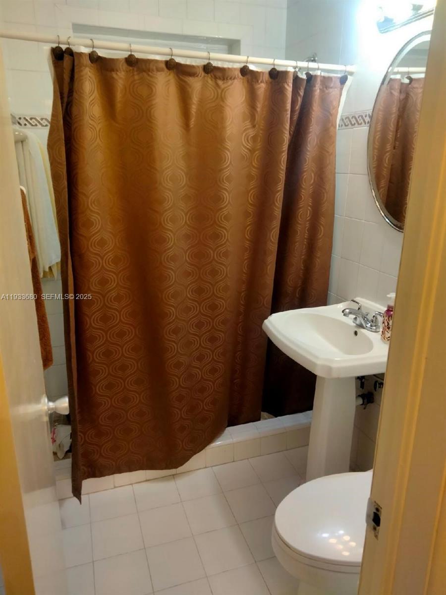 BRADLEY MANOR 3RD ADDN - Residential