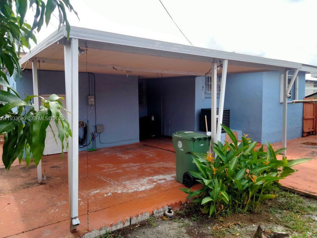 BRADLEY MANOR 3RD ADDN - Residential