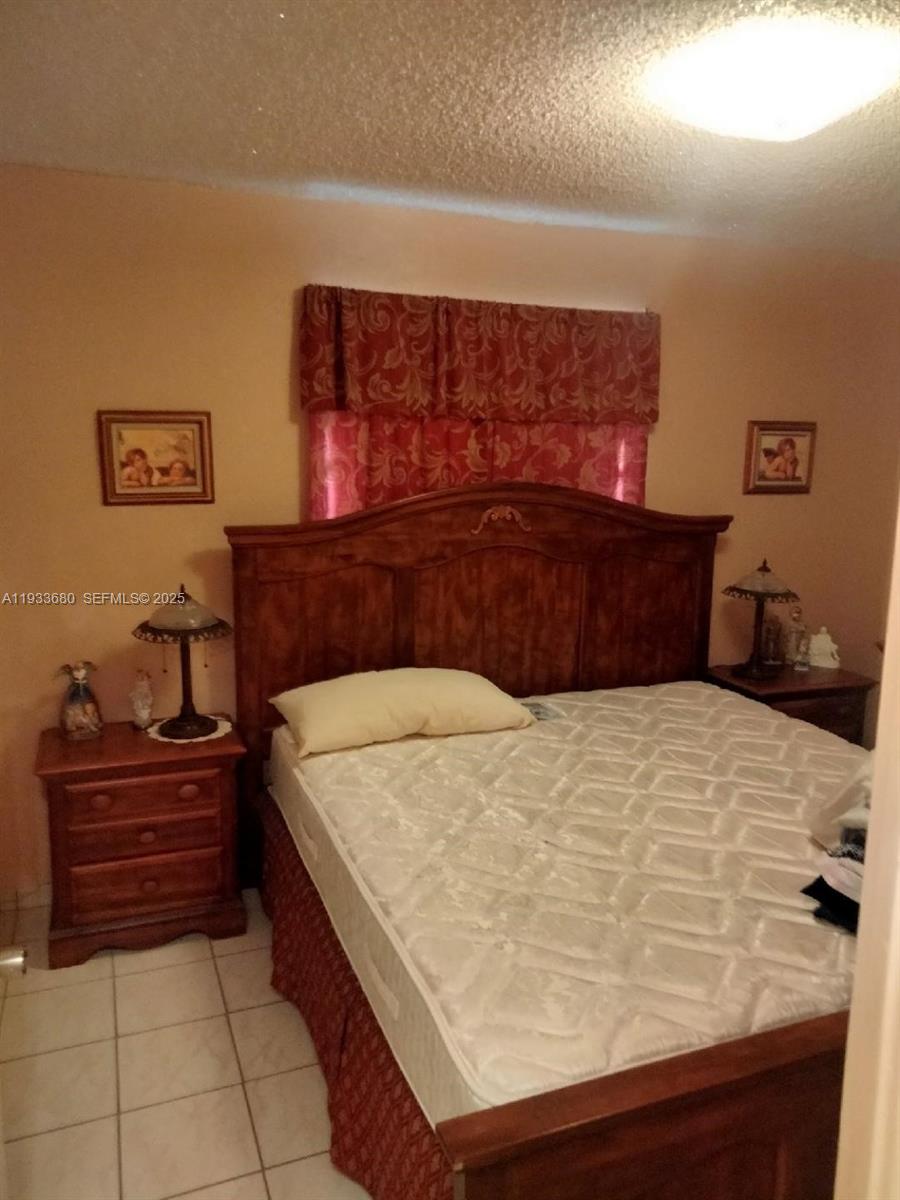 BRADLEY MANOR 3RD ADDN - Residential