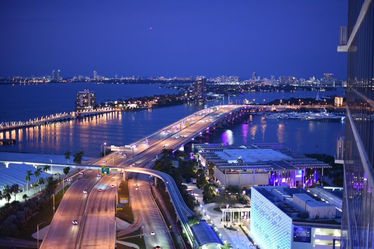 MARQUIS CONDO - Residential