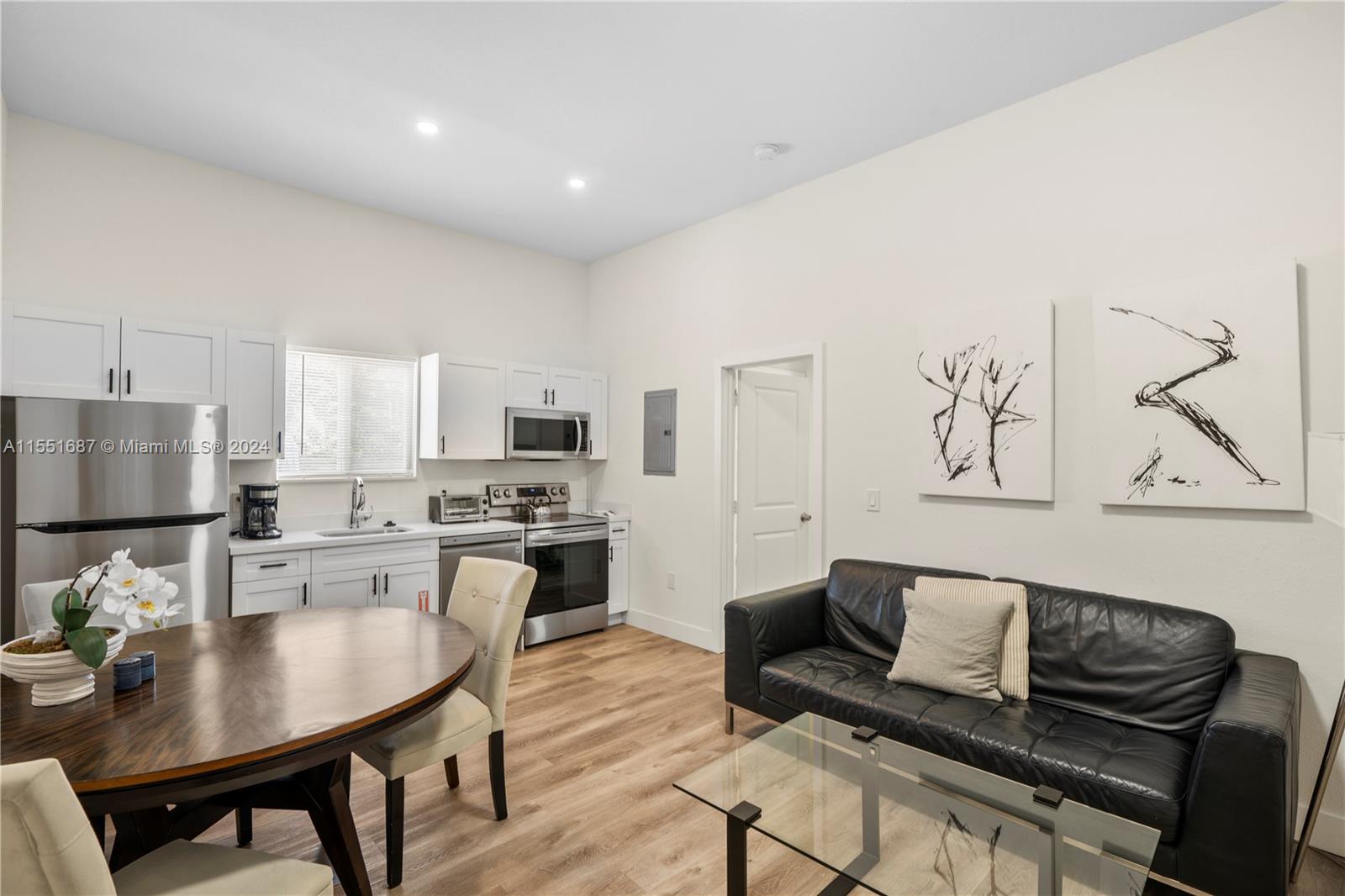 EVERGLADE LAND SALES CO - Residential Lease