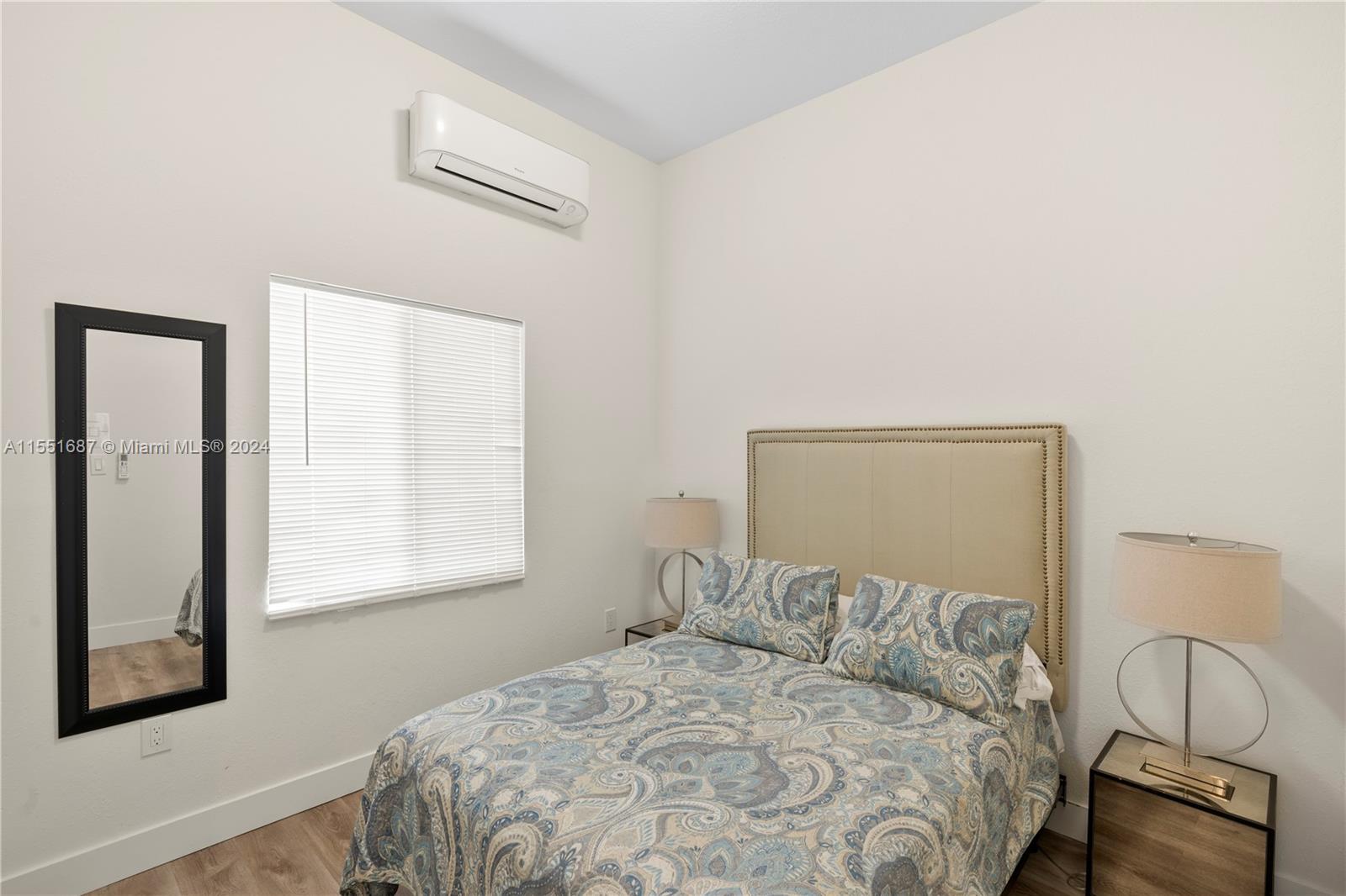EVERGLADE LAND SALES CO - Residential Lease