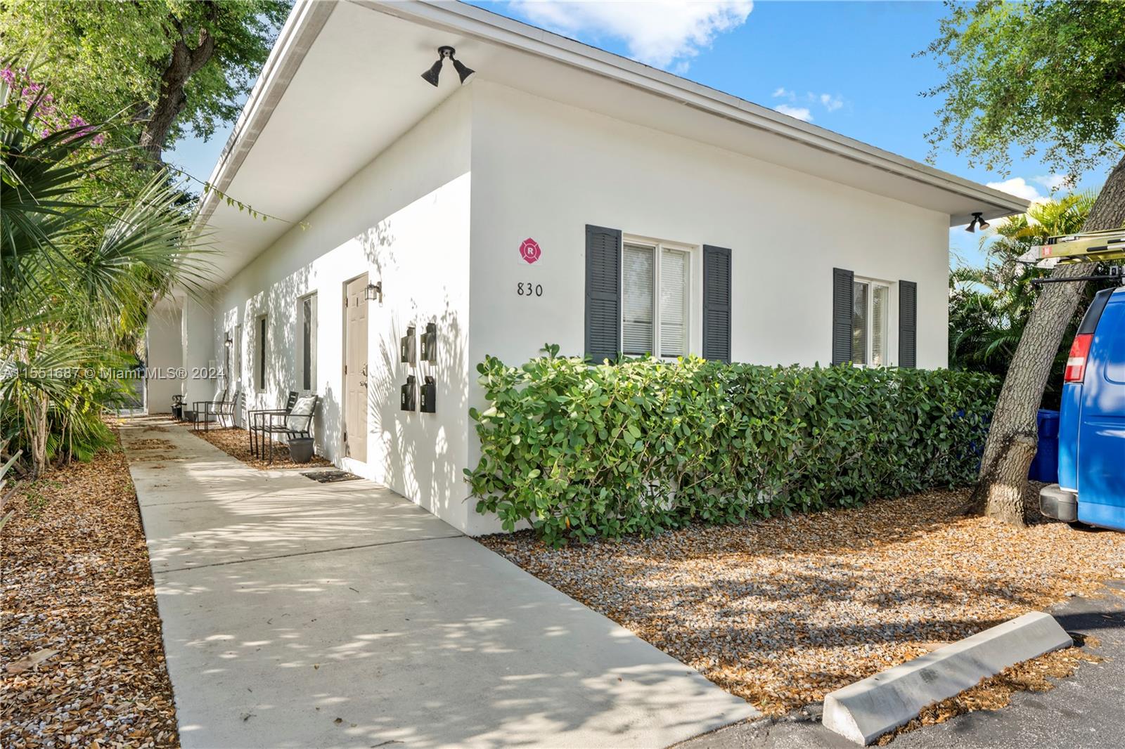 EVERGLADE LAND SALES CO - Residential Lease