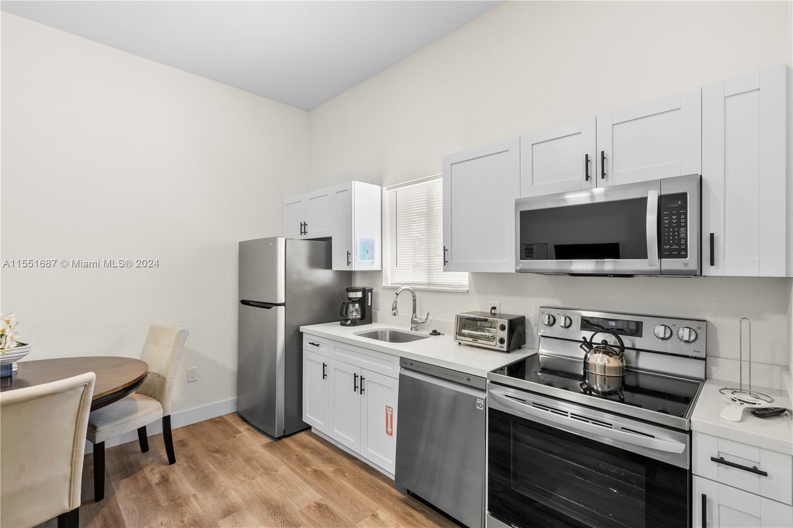 EVERGLADE LAND SALES CO - Residential Lease