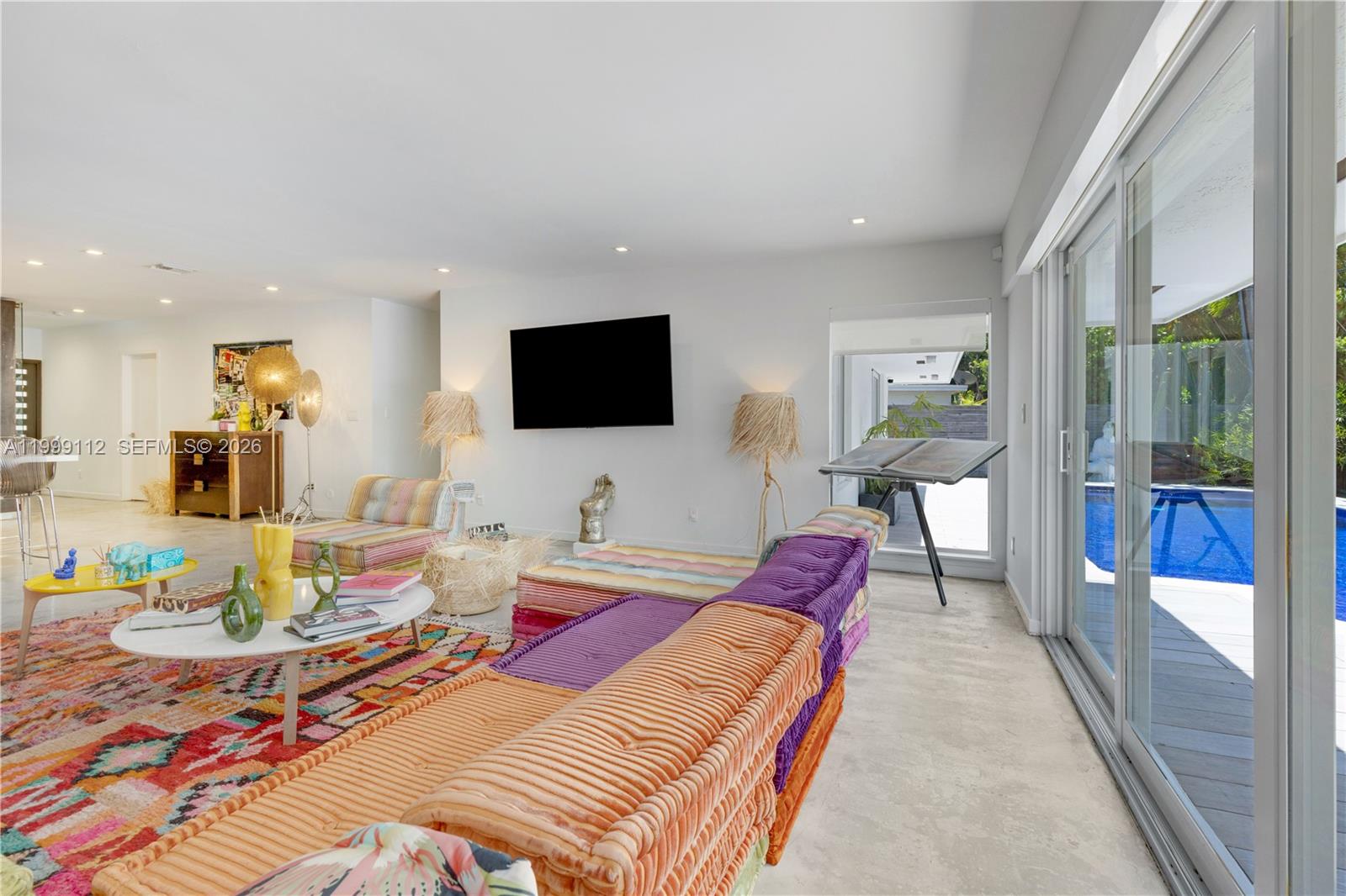 TROPICAL ISLE HOMES SUB 1 - Residential