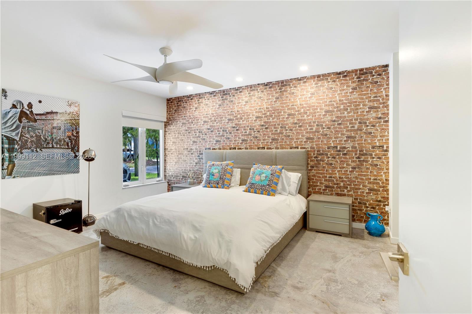 TROPICAL ISLE HOMES SUB 1 - Residential