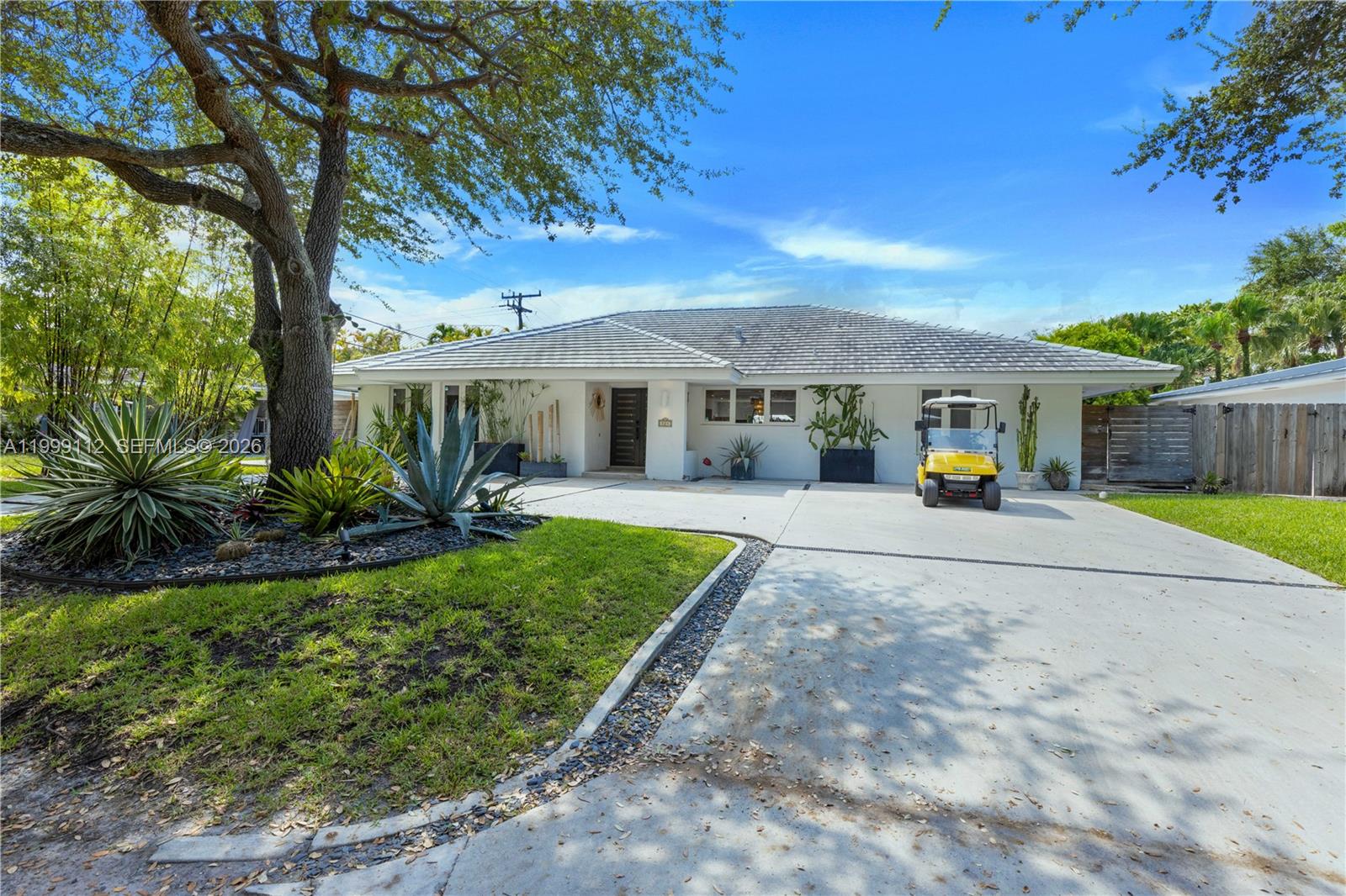 TROPICAL ISLE HOMES SUB 1 - Residential