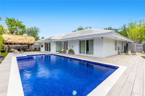 524 Warren Ln Key Biscayne FL 33149