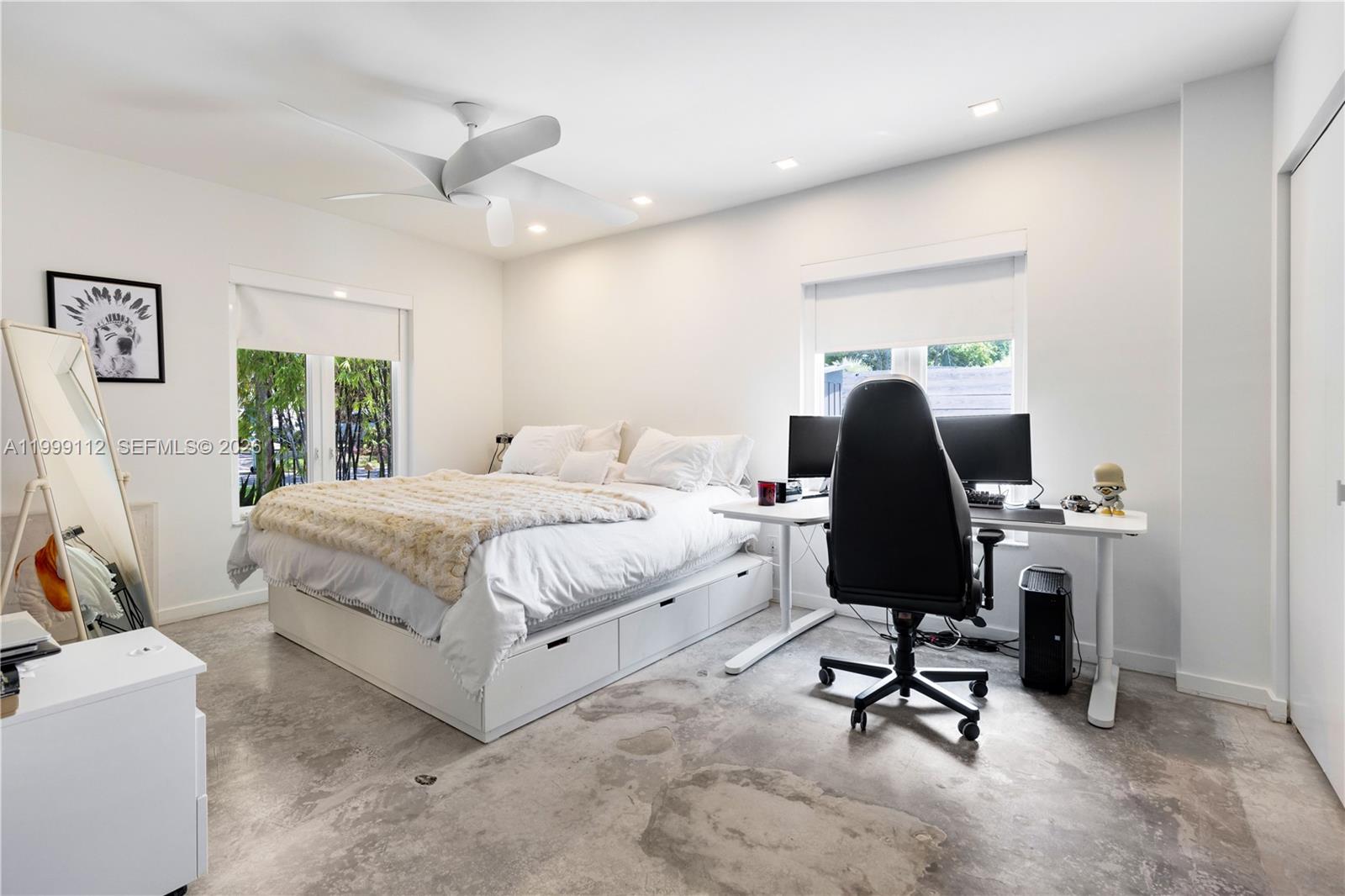 TROPICAL ISLE HOMES SUB 1 - Residential