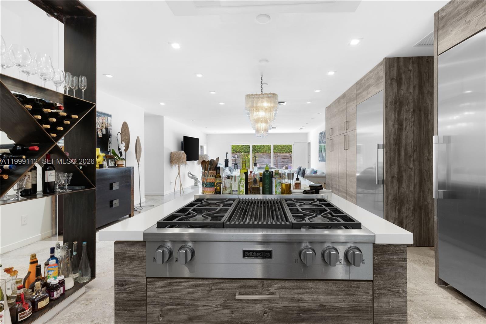 TROPICAL ISLE HOMES SUB 1 - Residential