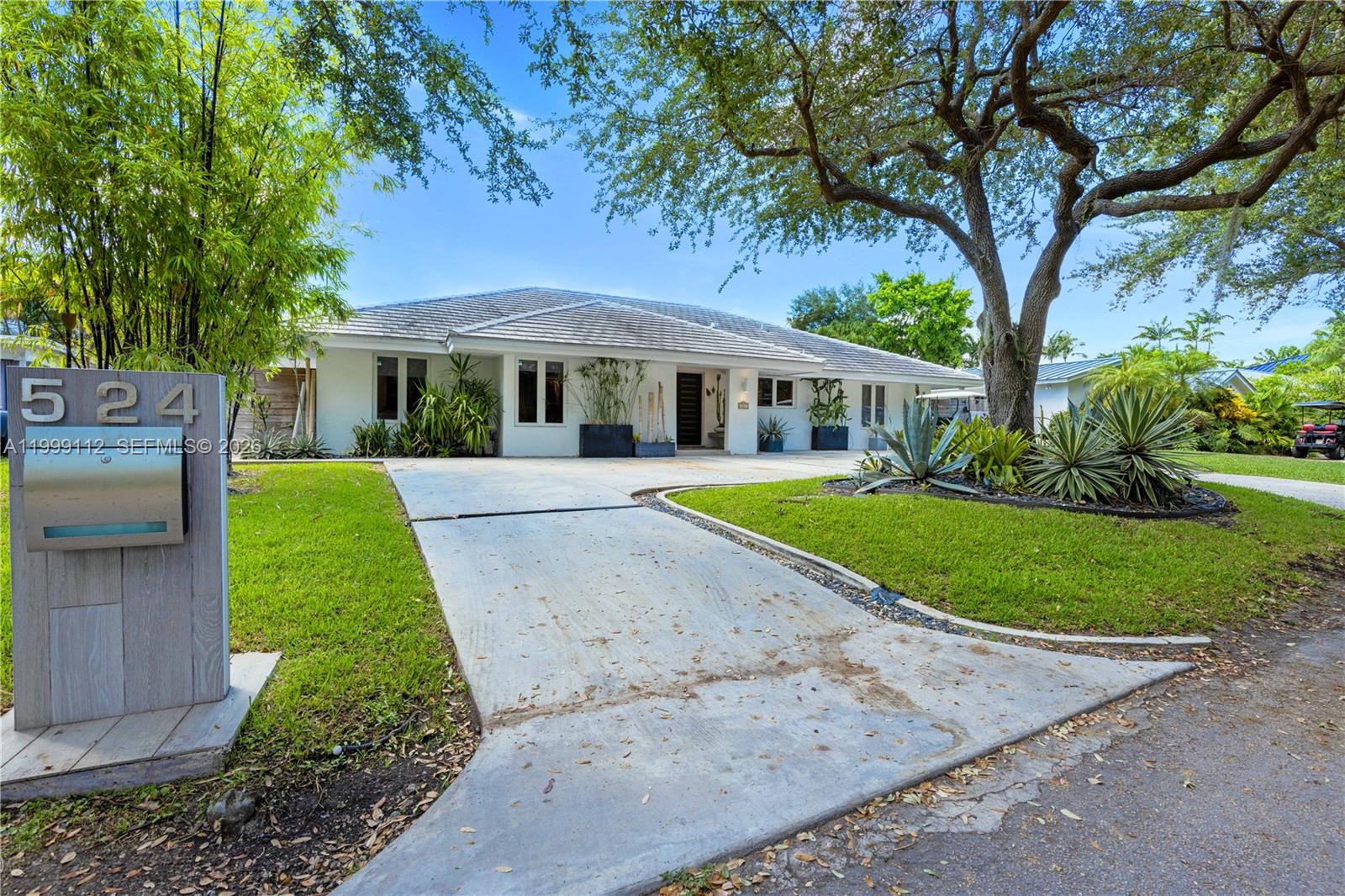 TROPICAL ISLE HOMES SUB 1 - Residential