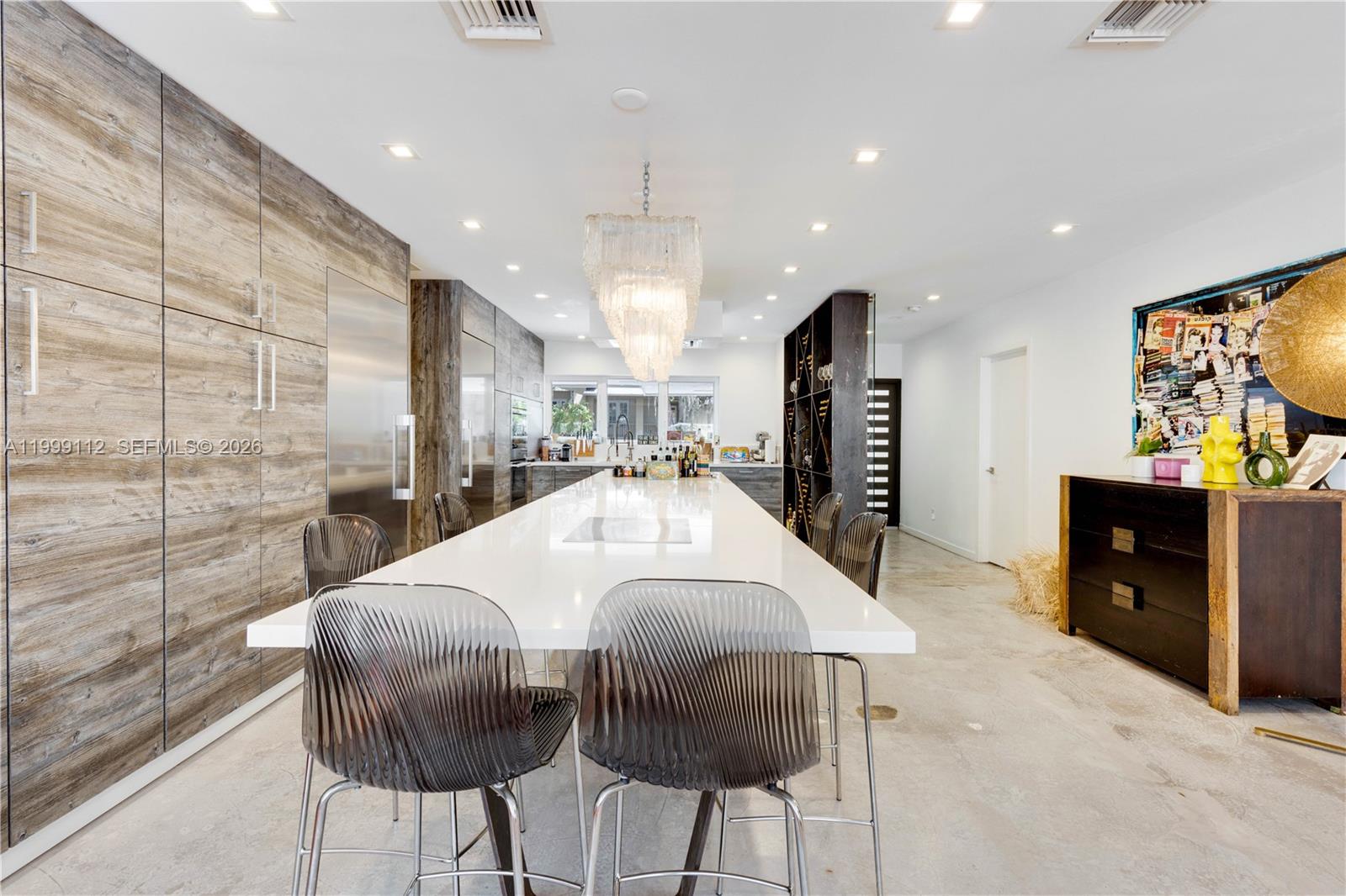 TROPICAL ISLE HOMES SUB 1 - Residential