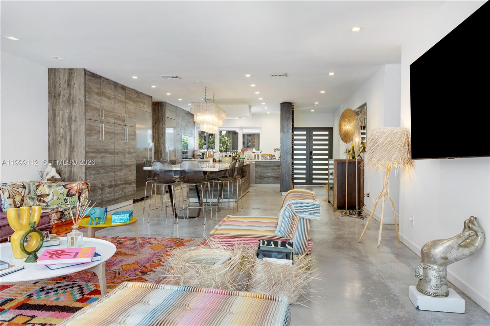 TROPICAL ISLE HOMES SUB 1 - Residential