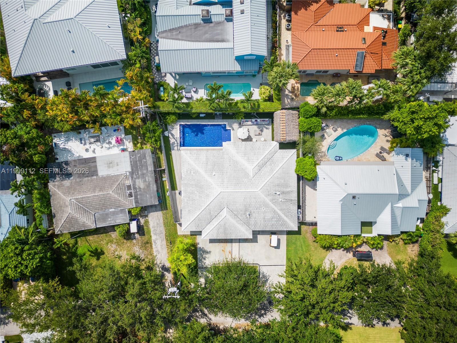 TROPICAL ISLE HOMES SUB 1 - Residential