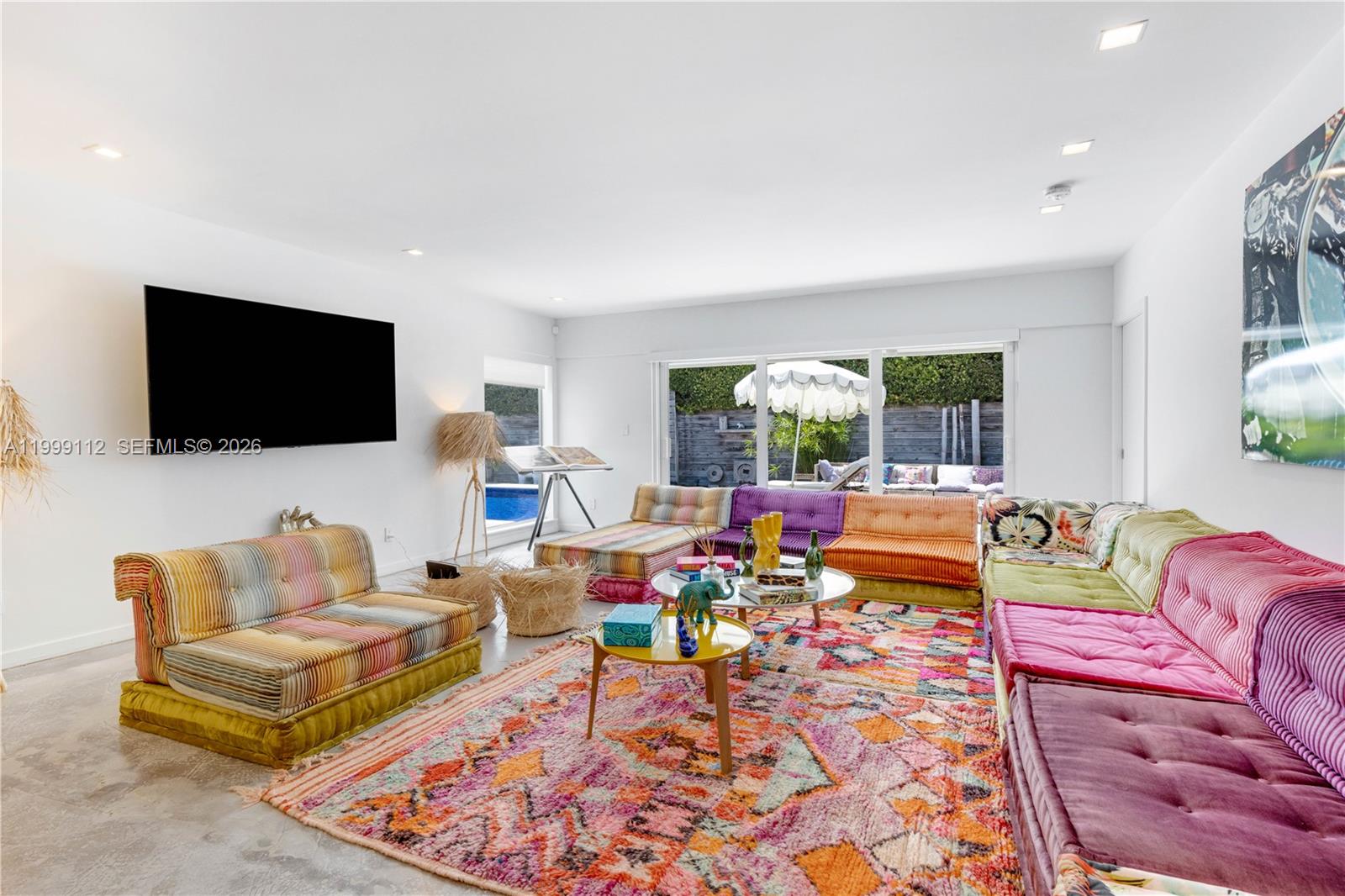 TROPICAL ISLE HOMES SUB 1 - Residential