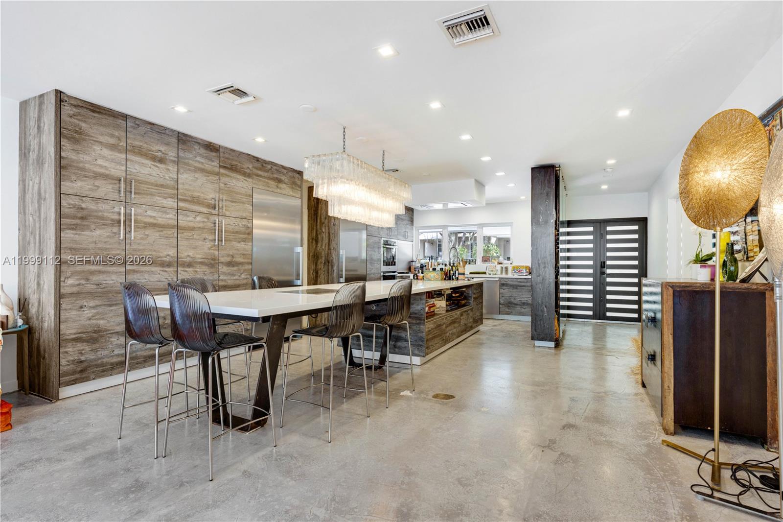 TROPICAL ISLE HOMES SUB 1 - Residential