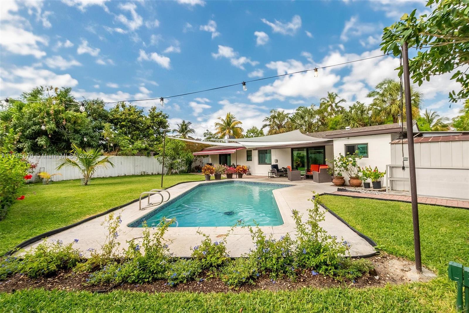 Photo 1 of 19825 Ne 10th Ave, Miami, Florida, $614,900, Web #: 11795679