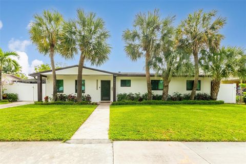 19825 NE 10th Ave Miami FL 33179