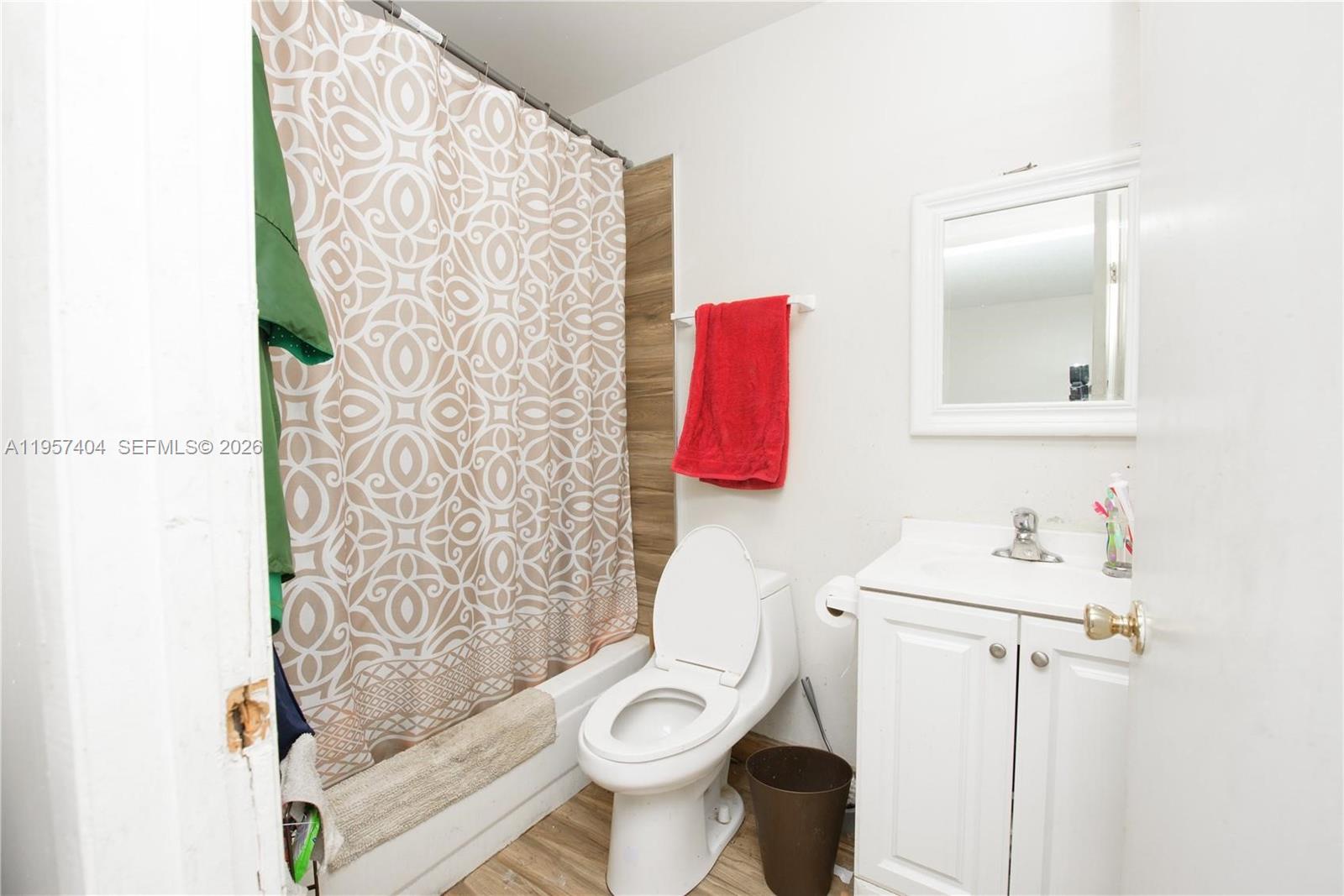 TENALLA OCEAN FARMS - Residential Income