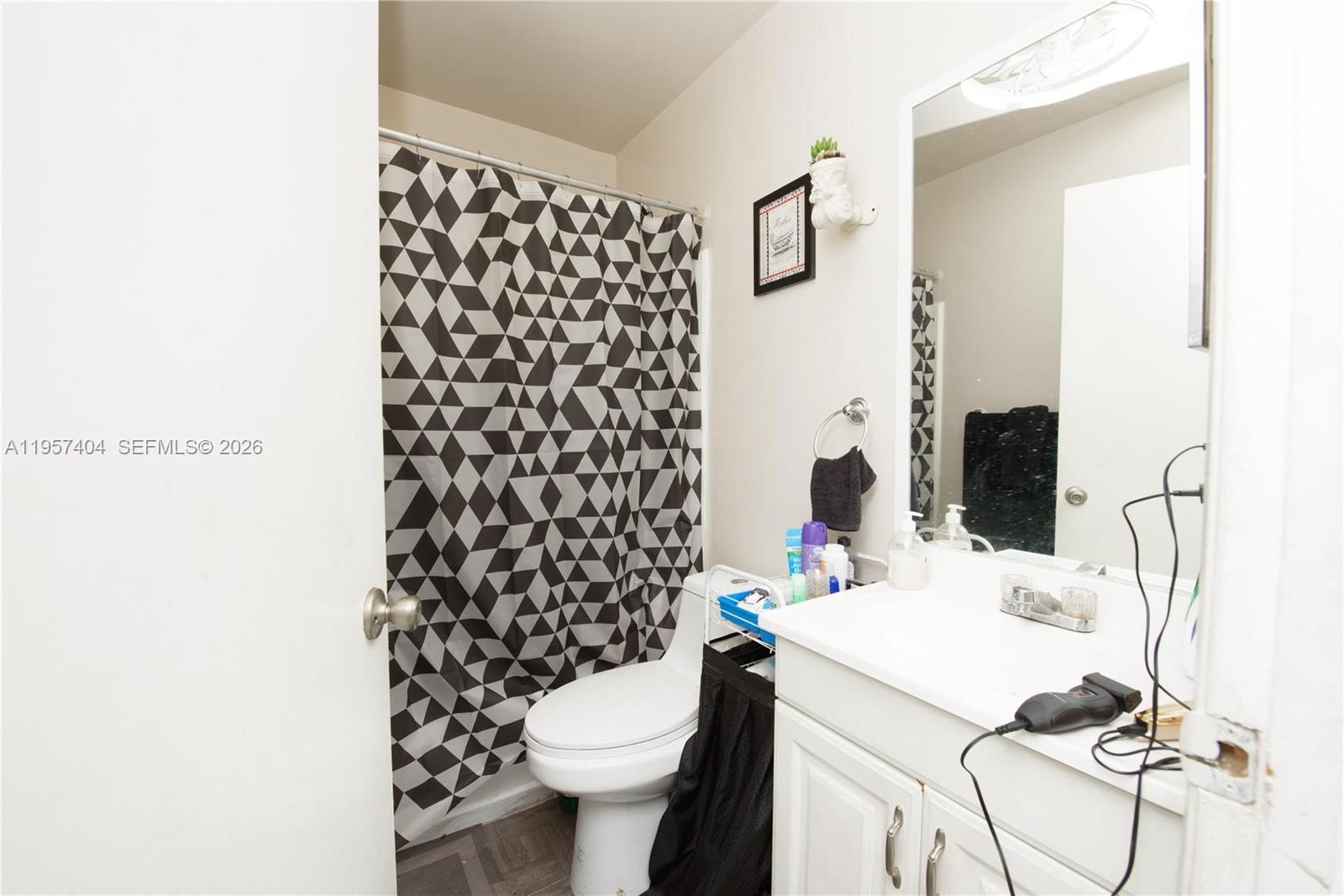 TENALLA OCEAN FARMS - Residential Income