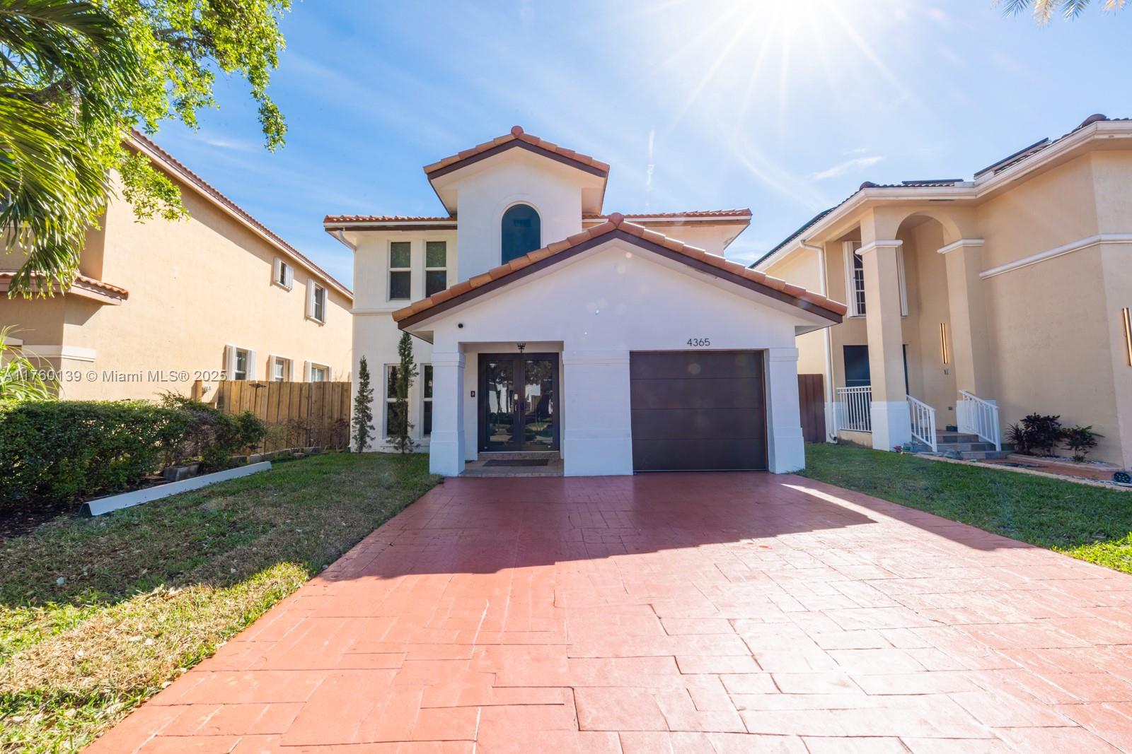 Property for Sale at 4365 Nw 113 Pl, Doral, Miami-Dade County, Florida - Bedrooms: 3 
Bathrooms: 3  - $750,000