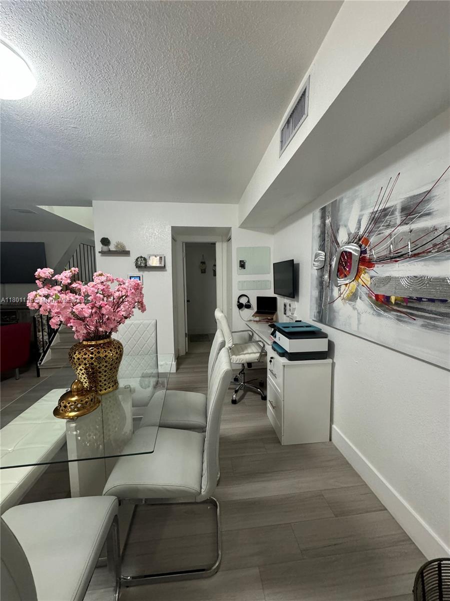 HYDRA VILLAS AT SAMARI - Residential