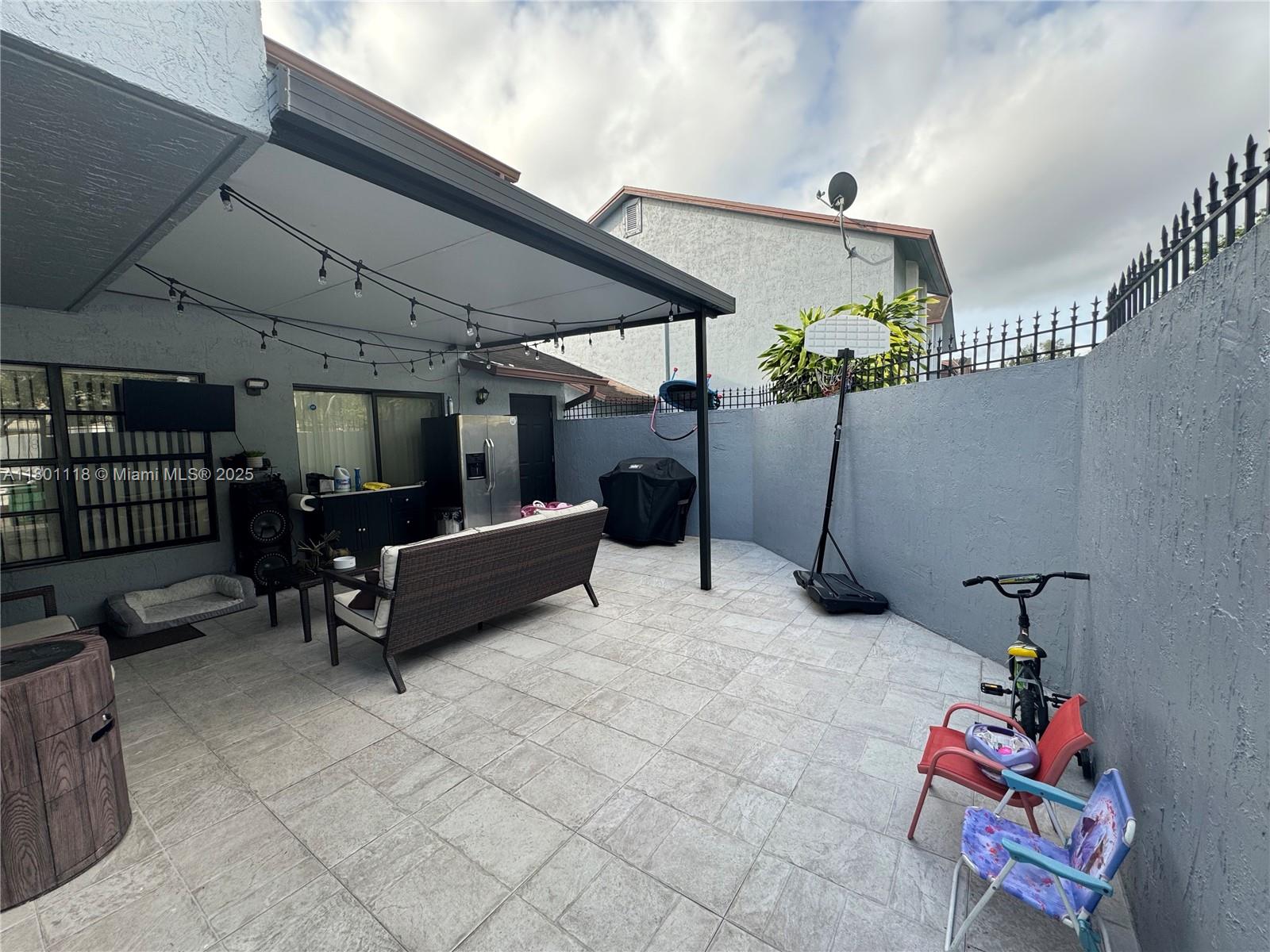 HYDRA VILLAS AT SAMARI - Residential