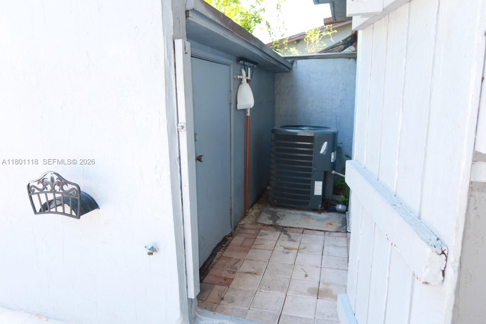 HYDRA VILLAS AT SAMARI - Residential